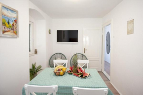 Central Square Apartment Slavuj